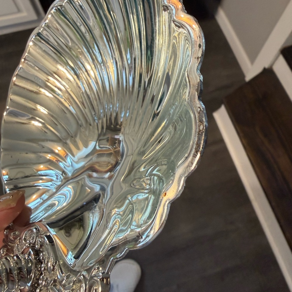 Vintage F.B. Rogers Silver Co Silver Plated Double Shell Bonbon Seashell Dish - Picture 8 of 10